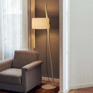 6902_stehleuchte_linoodweiss_quad_72_750.jpg