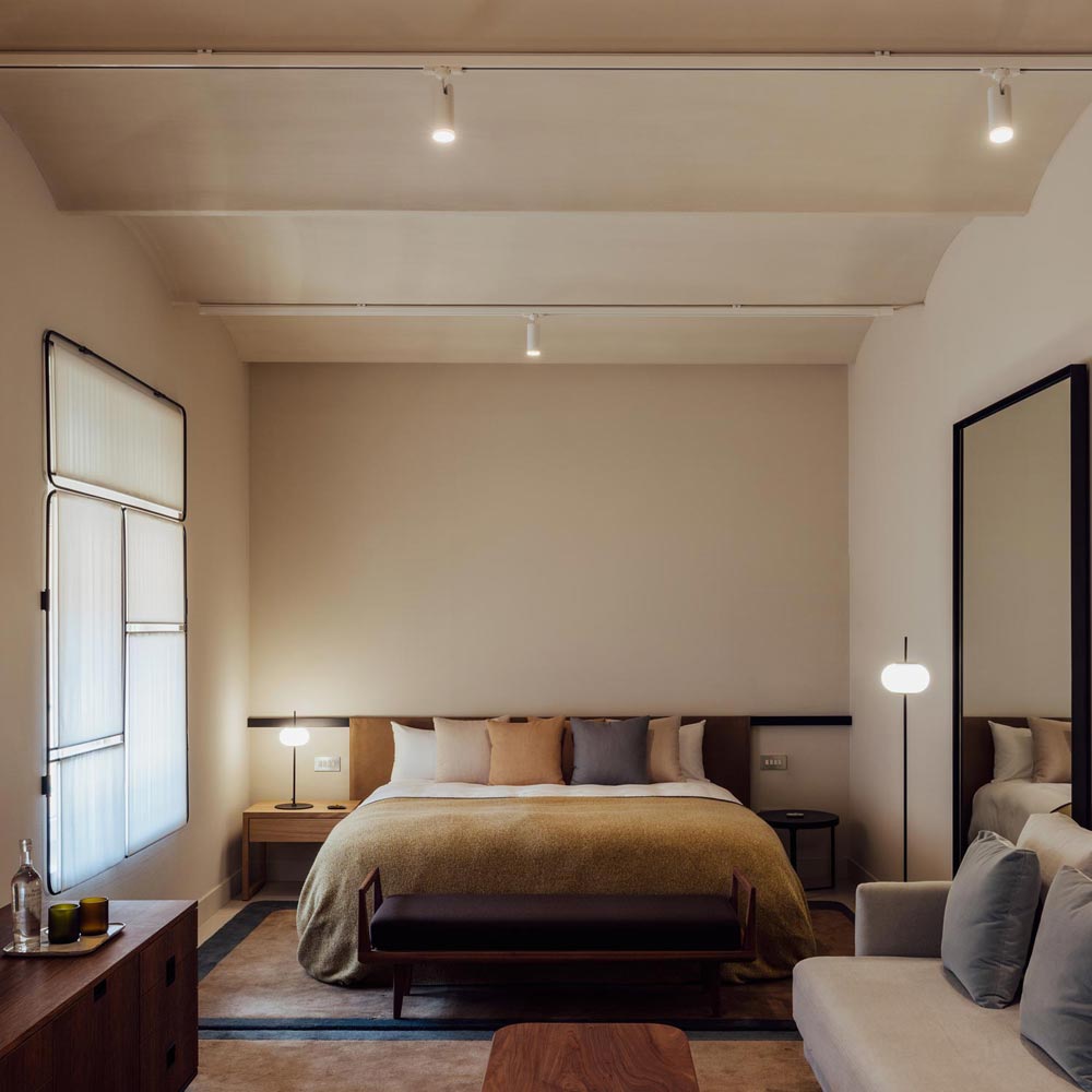 6773_6775_6851_6853_6932_6933_milan_hotel_astros_haul_72_1000_by_roooom